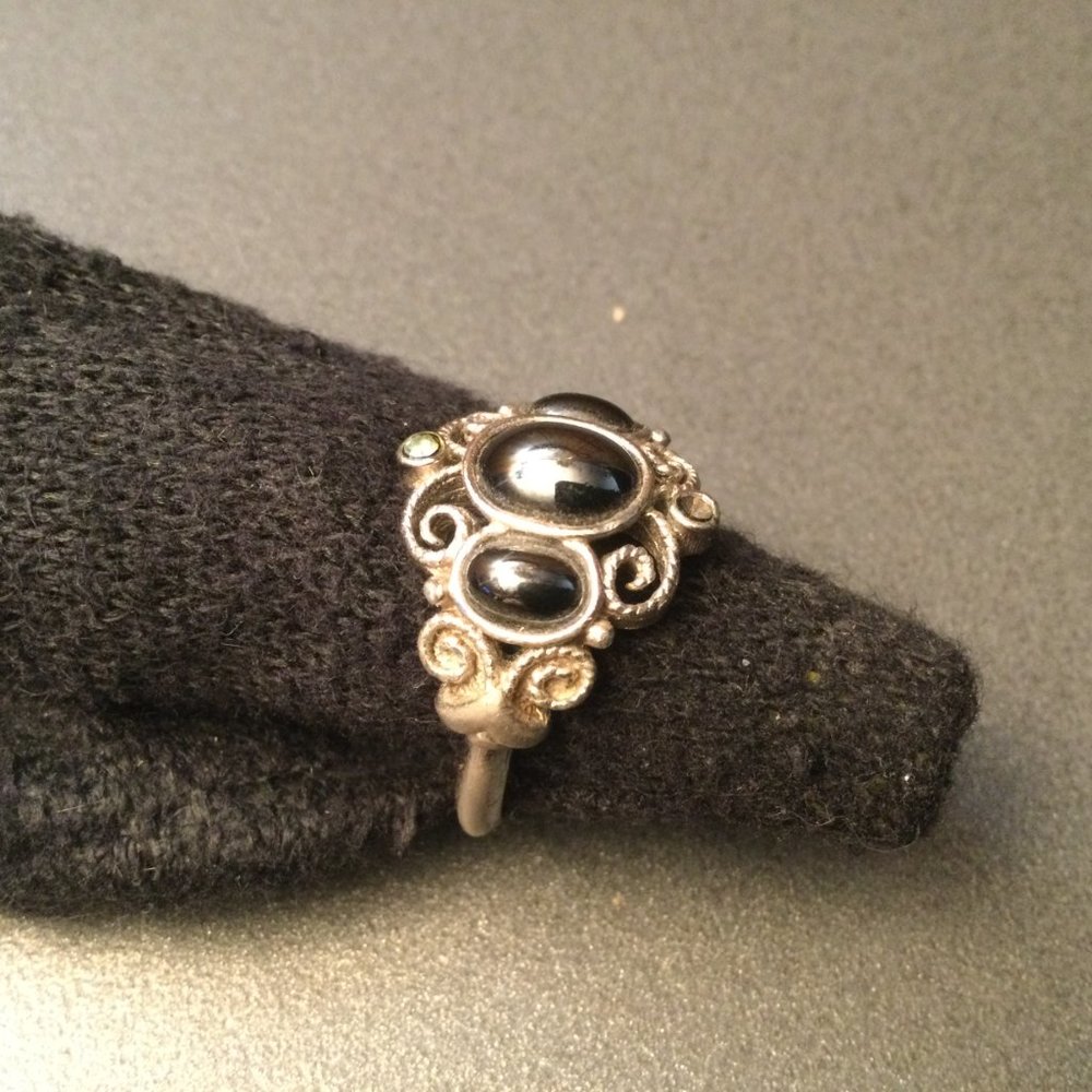 Avon Obsidian? Ring Size 9.5 Jewelry vintage 1 missing small stone - Picture 3 of 9